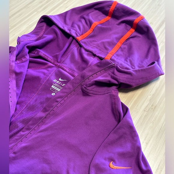 Dri-Fit Nike sweater - Picture 3 of 5